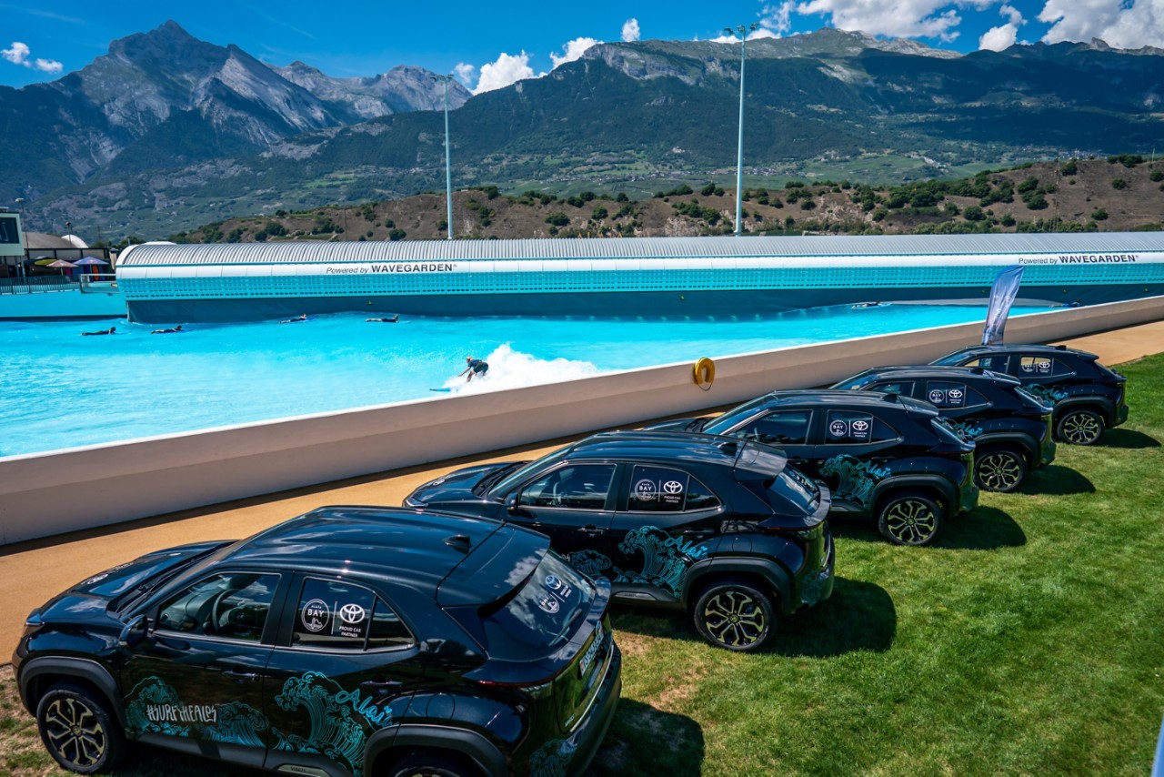 Toyota si impegna come partner di mobilità del centro surf Alaïa Bay di Sion