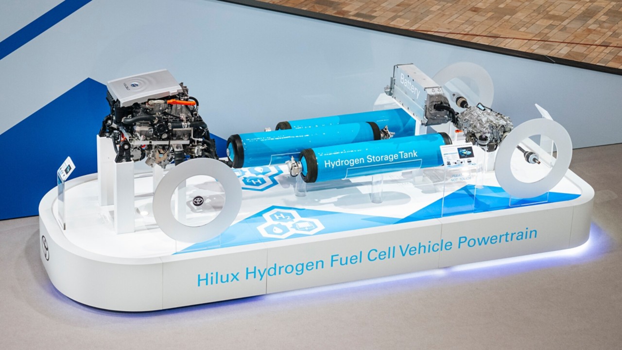 Hiluy-Hydrogen-Fuel-Cell-Vehicle-Powertrain