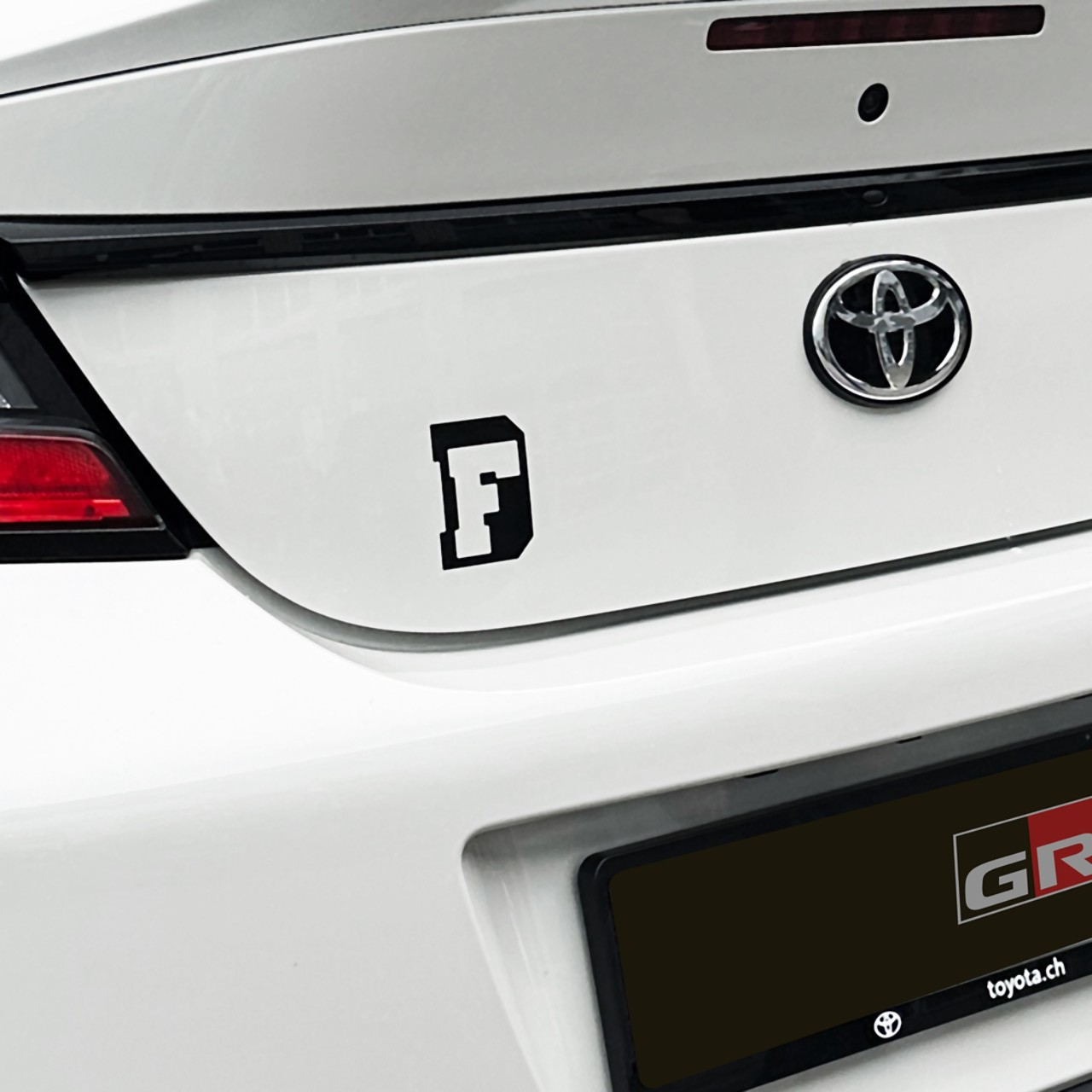 Logo «Drift Force» nella parte posteriore